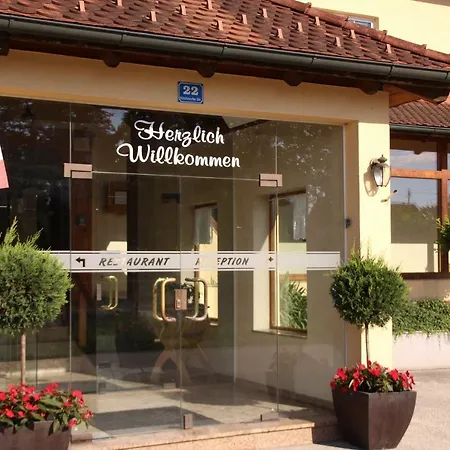 Wahlmueller Hotel 3*